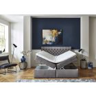 Chester Ágy, Szürke