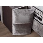 Viktória Ágykeret, Szürke